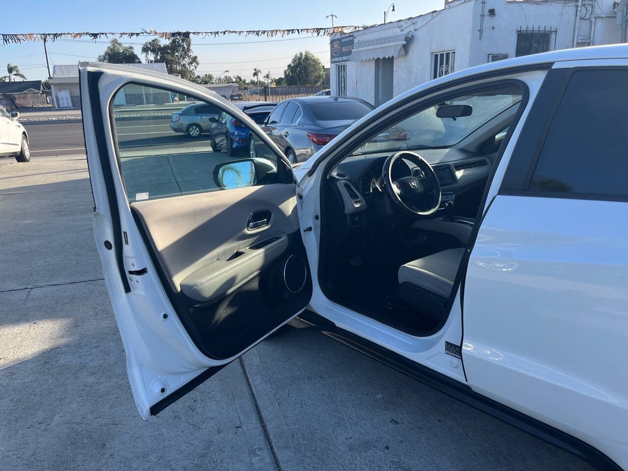 Used 2016 Honda HR-V EX image 12