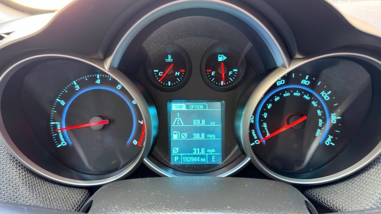 Used 2013 Chevrolet Cruze LT image 13