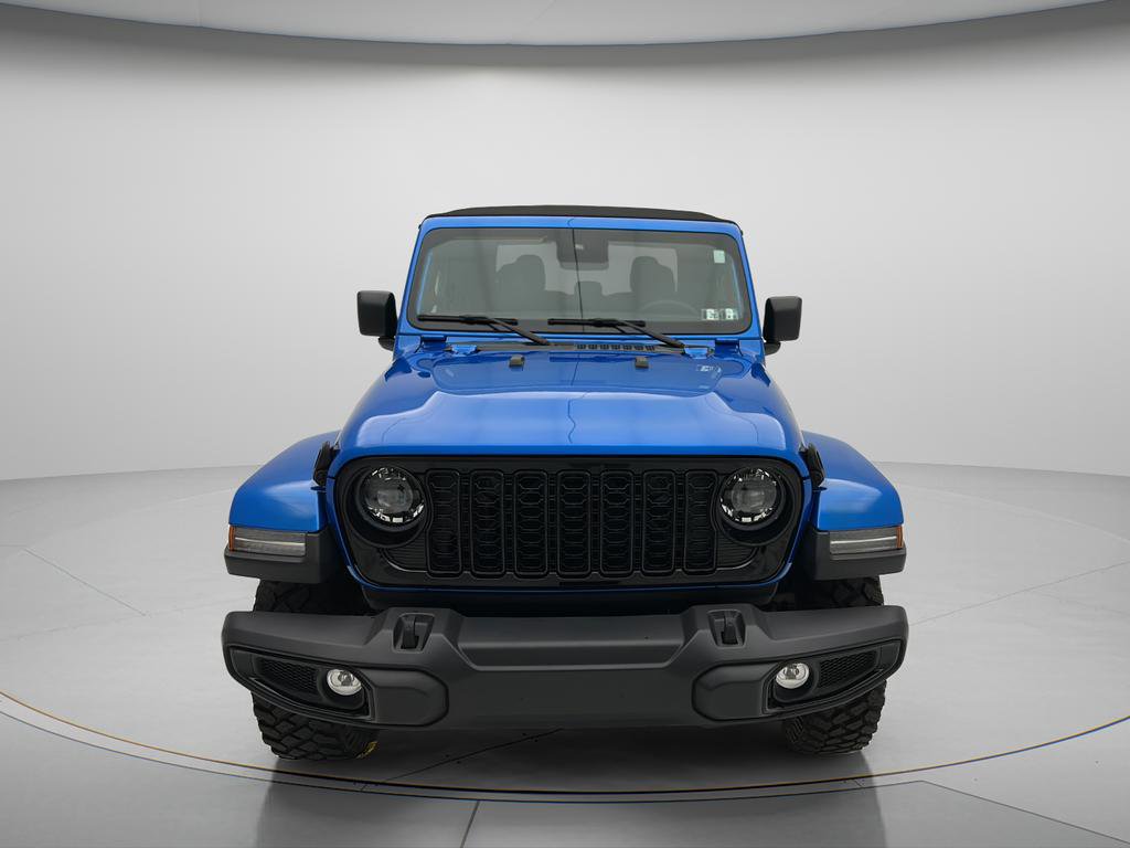 Used 2024 Jeep Gladiator Sport AWD/4WD image 2