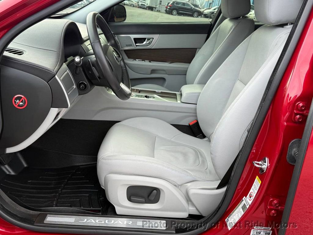 Used 2015 Jaguar XF Premium image 7
