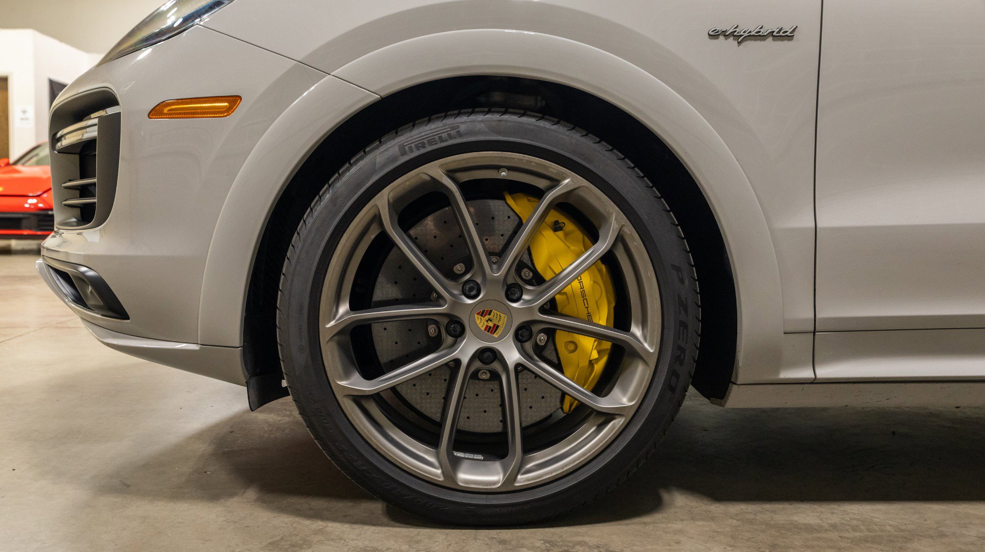 Used 2021 Porsche Cayenne Turbo S image 34