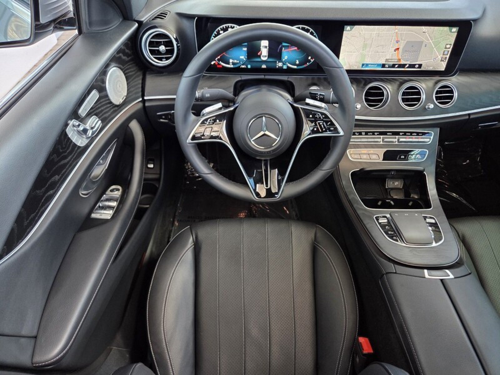 Used 2023 Mercedes-Benz E 350 Sedan image 16