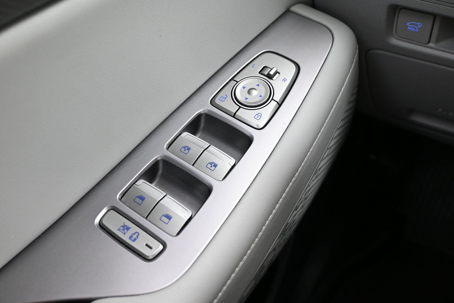 Used 2024 Hyundai Palisade SEL w/ Premium Package FWD image 25