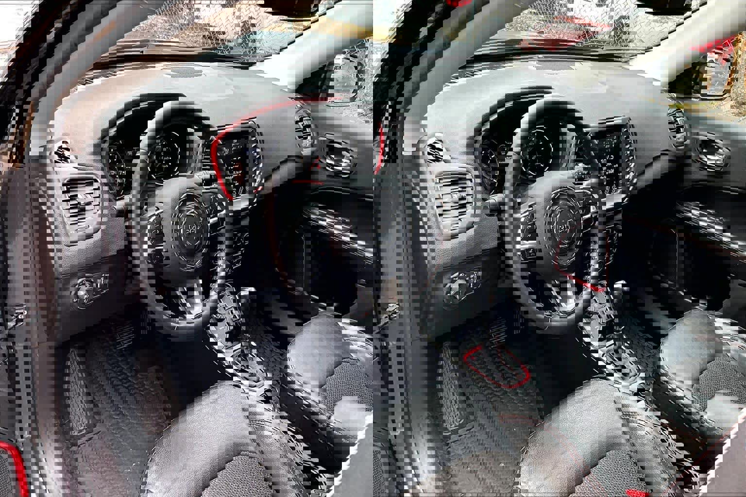 Used 2020 Jeep Compass Trailhawk AWD/4WD image 17