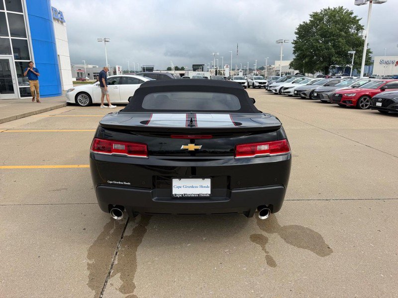 Used 2015 Chevrolet Camaro LT RWD image 3