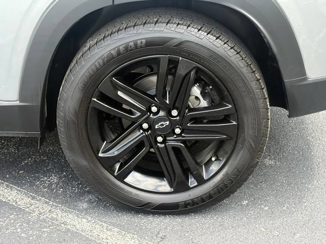 Used 2024 Chevrolet Trax ACTIV w/ Sunroof Package FWD image 31