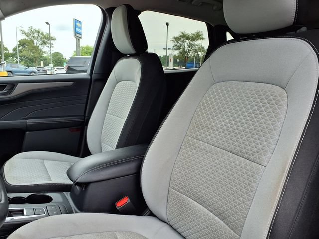 Used 2023 Ford Escape Active w/ Cold Weather Package FWD image 3