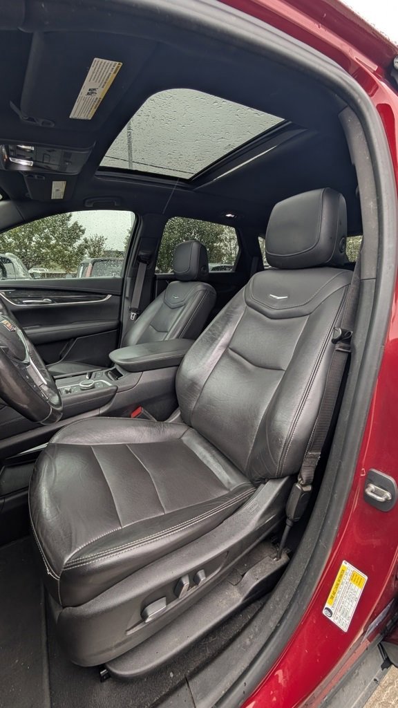 Certified 2021 Cadillac XT5 Premium Luxury image 6