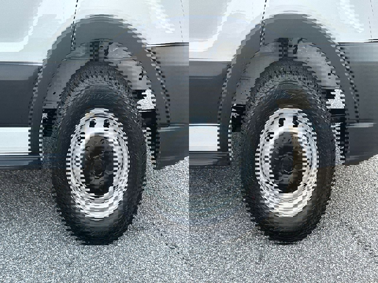 Used 2026 Ford Transit 350 148 High Roof Extended image 12