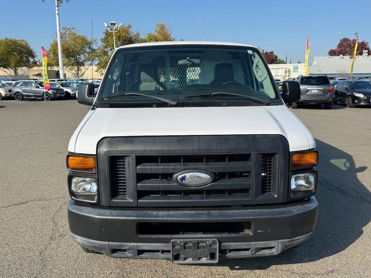 Used 2009 Ford E-150 and Econoline 150 RWD image 2
