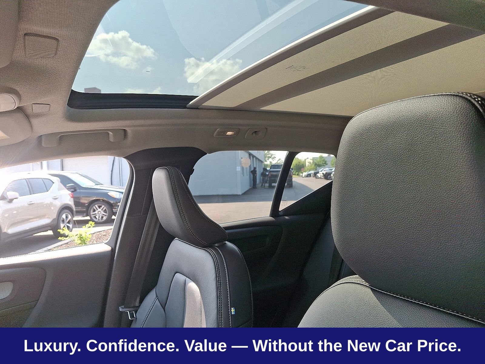 New 2026 Volvo XC40 B5 Plus w/ Protection Package Premier AWD/4WD image 15
