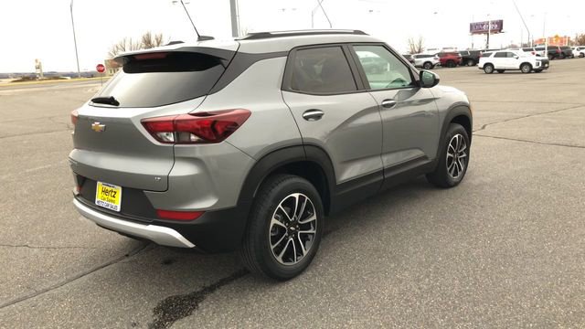Used 2025 Chevrolet TrailBlazer LT AWD/4WD image 8