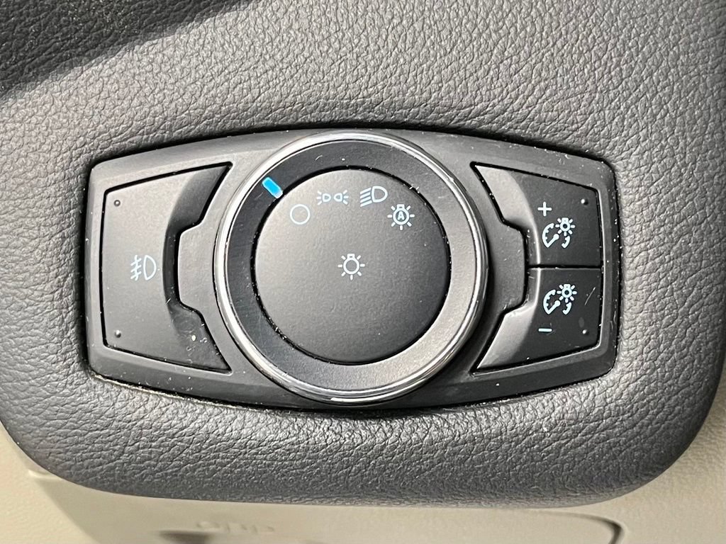 Used 2014 Ford C-MAX SEL w/ Equipment Group 302A FWD image 32