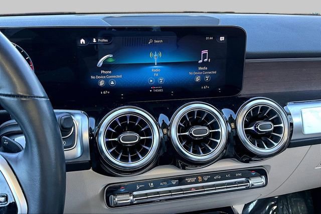 Certified 2023 Mercedes-Benz GLB 250 4MATIC image 12