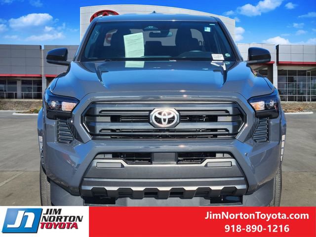 Used 2024 Toyota Tacoma SR image 2