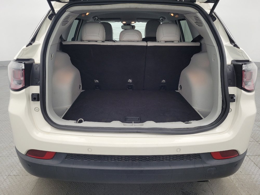 Used 2021 Jeep Compass Limited FWD image 29
