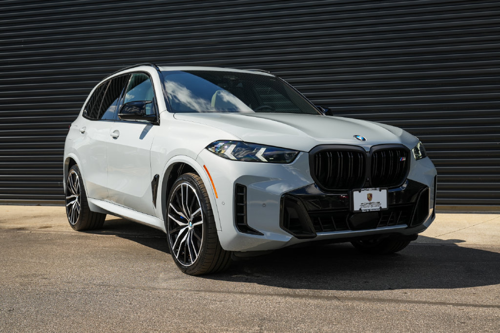Used 2024 BMW X5 M60i AWD/4WD image 37