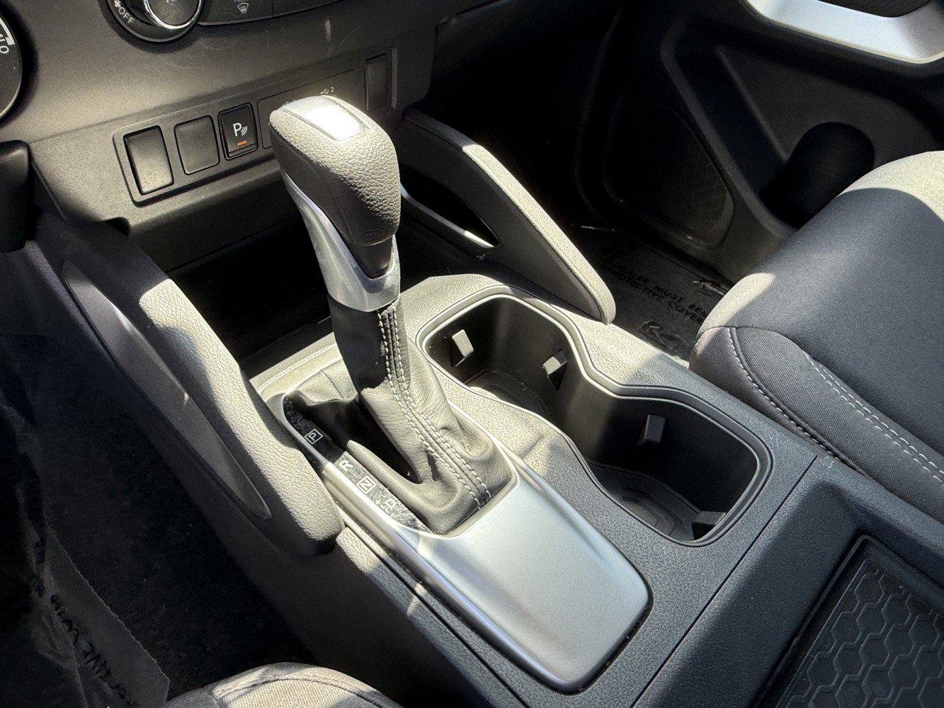 Used 2025 Nissan Frontier SV AWD/4WD image 12