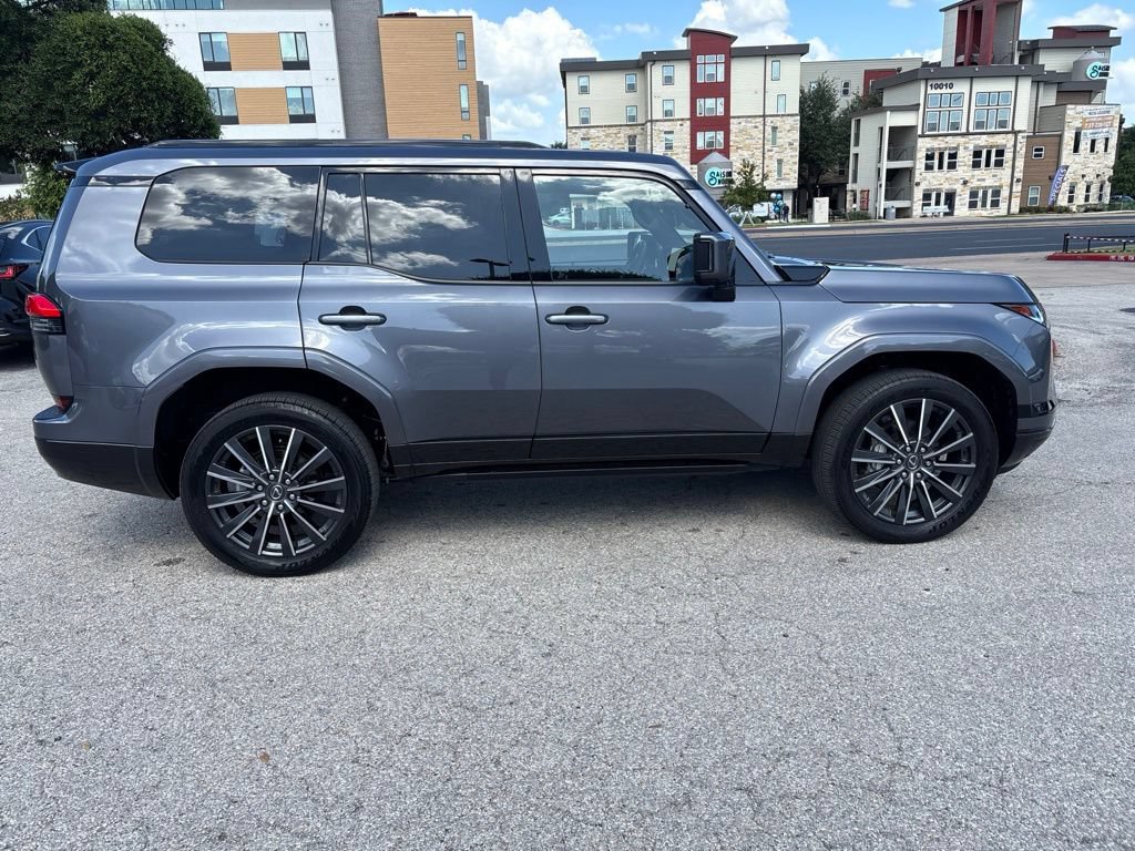 Certified 2025 Lexus GX 550 w/ Accessory Package (Z1) AWD/4WD image 6