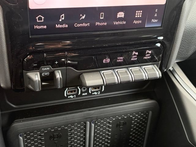 New 2026 RAM 2500 Laramie w/ Towing Technology Group AWD/4WD image 21