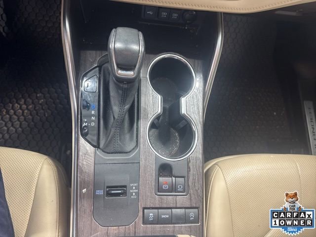 Used 2021 Toyota Highlander Limited image 16