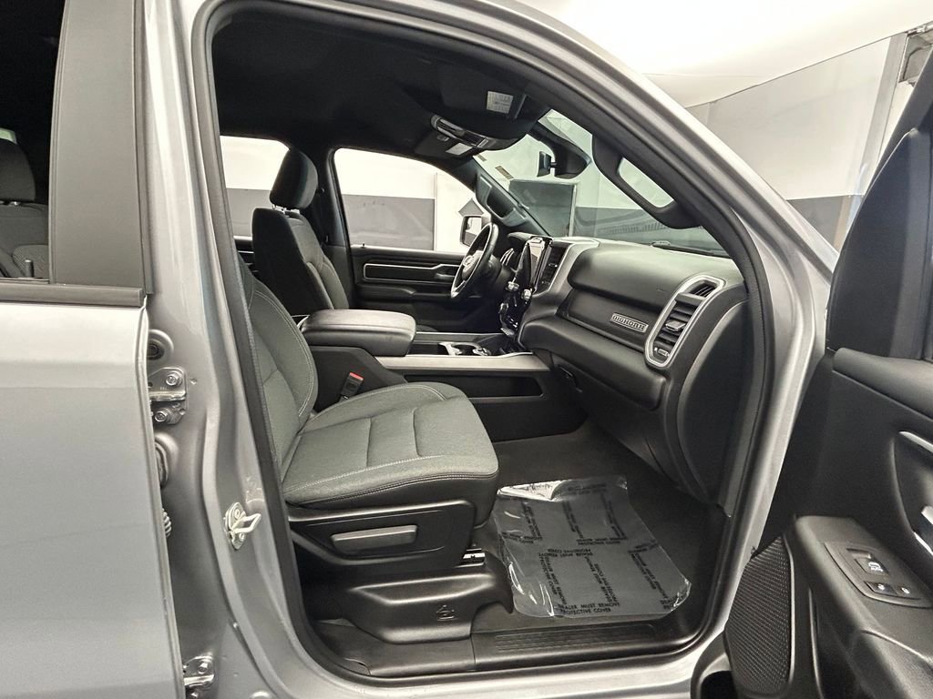Used 2023 RAM 1500 Big Horn image 40