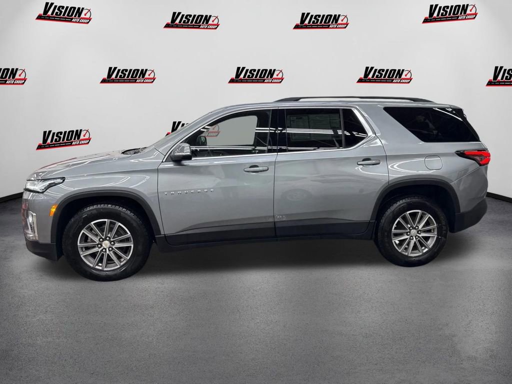 Used 2023 Chevrolet Traverse LT image 8