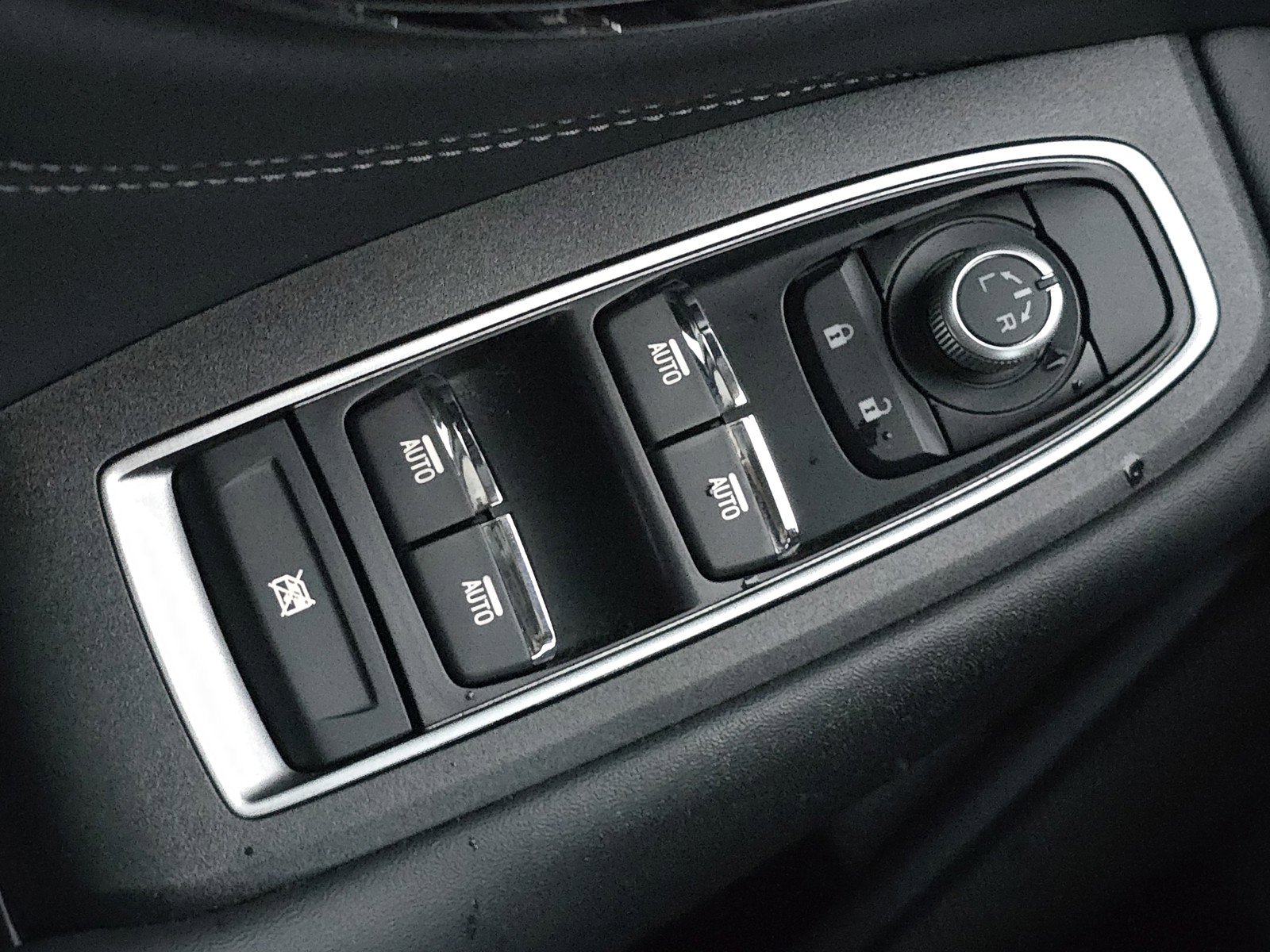 Used 2023 Subaru Outback Limited image 16