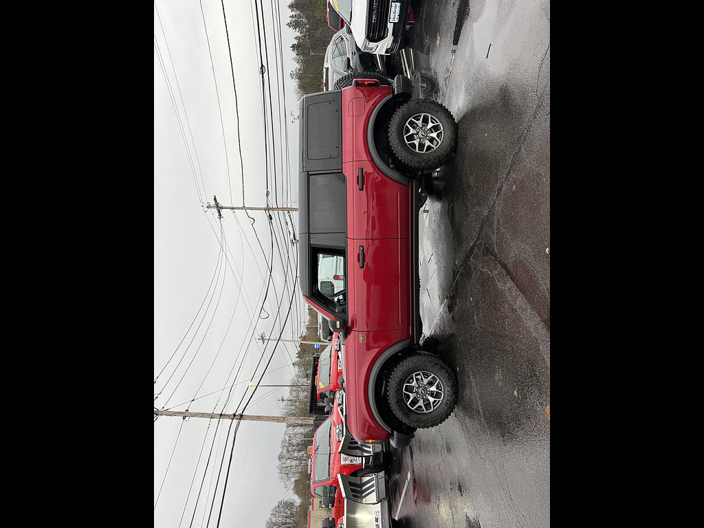 Used 2025 Ford Bronco Badlands AWD/4WD image 2