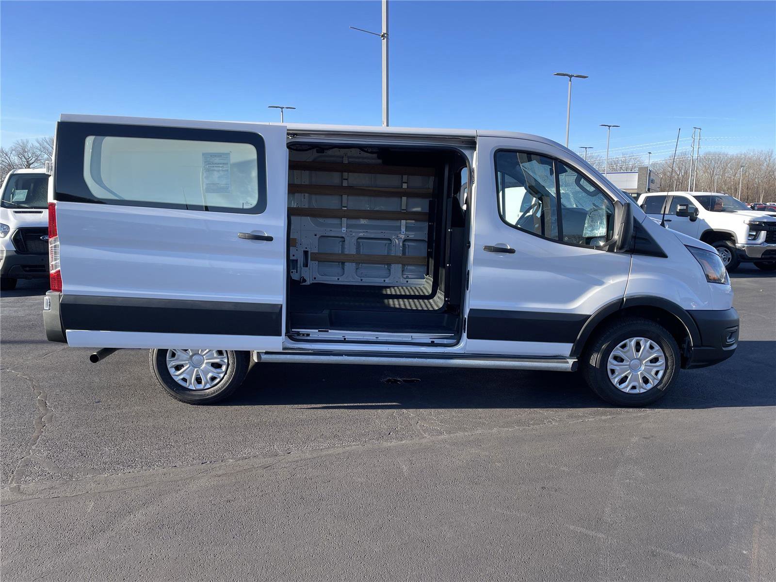 Used 2024 Ford Transit 250 Low Roof w/ Exterior Upgrade Package RWD image 9