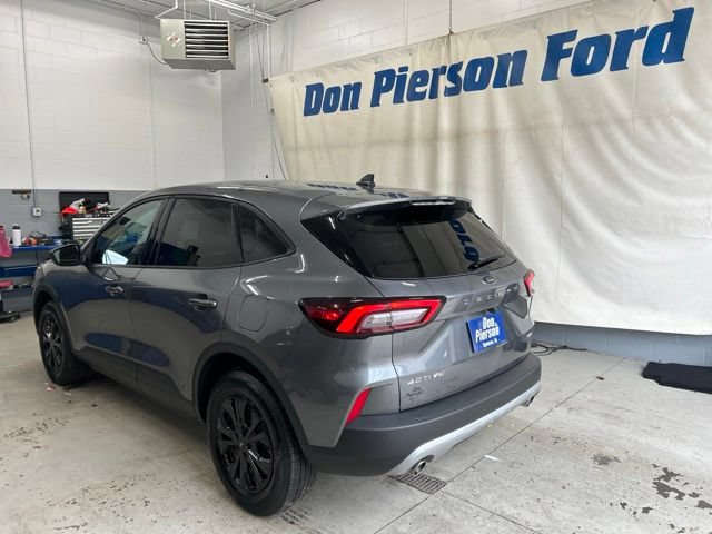Used 2025 Ford Escape Active AWD/4WD image 7