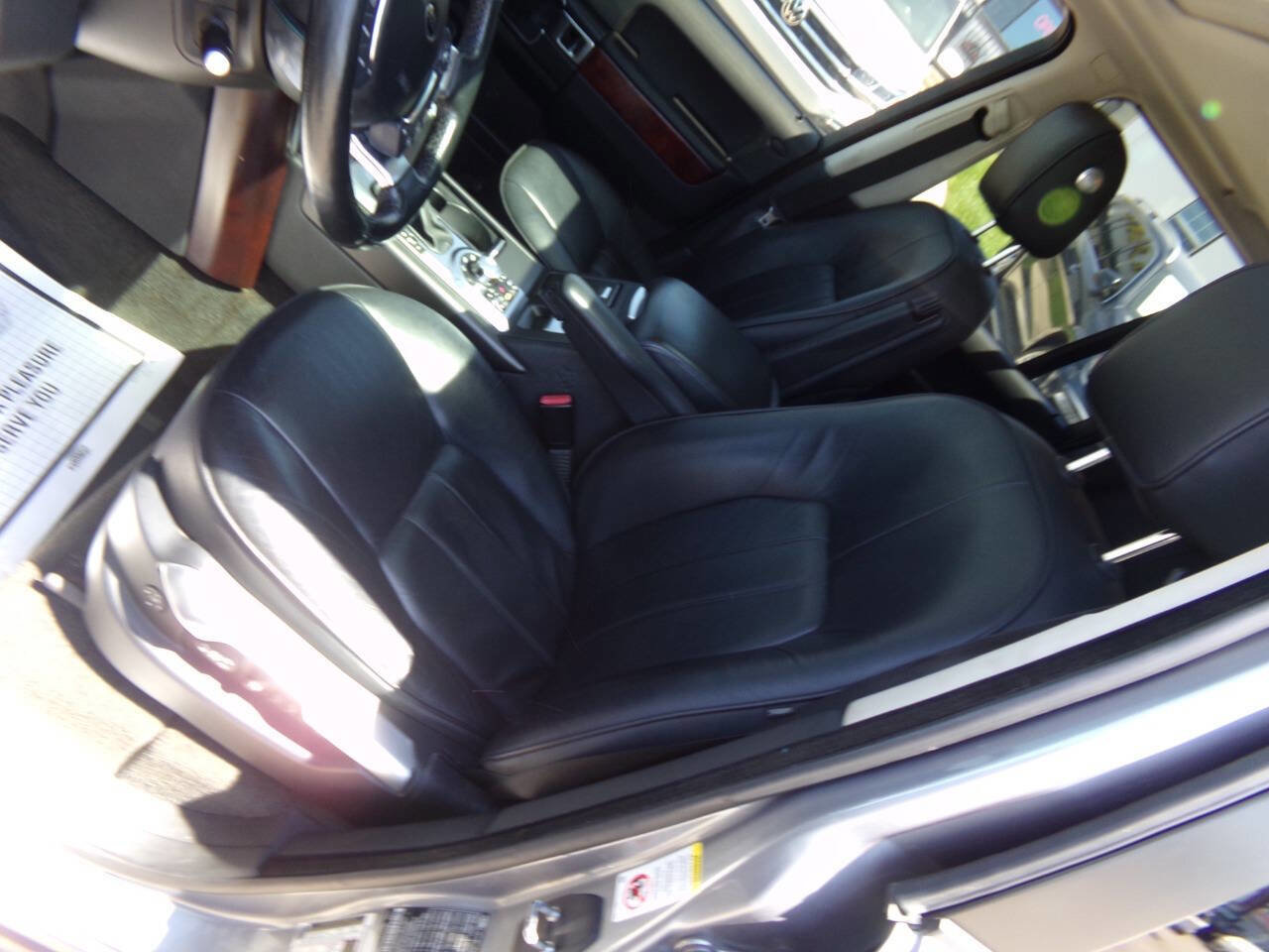 Used 2012 Land Rover Range Rover HSE image 7