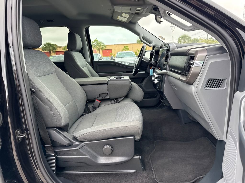 Used 2025 Ford F150 XLT w/ Equipment Group 301A Standard image 27