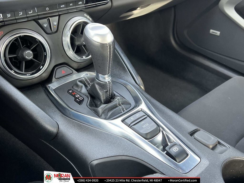 Used 2022 Chevrolet Camaro LT w/ Technology Package image 25