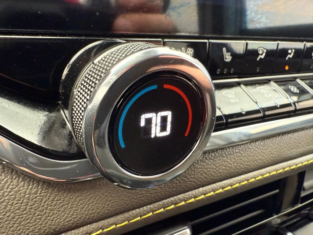 Used 2024 Chevrolet Colorado ZR2 w/ ZR2 Convenience Package III image 45