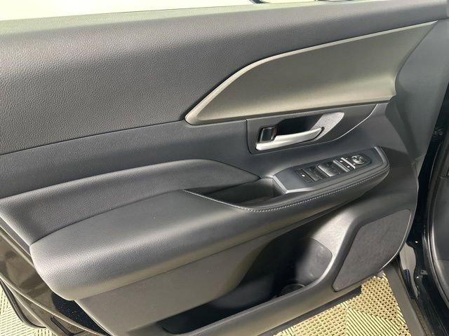 Used 2024 Toyota Grand Highlander XLE image 9