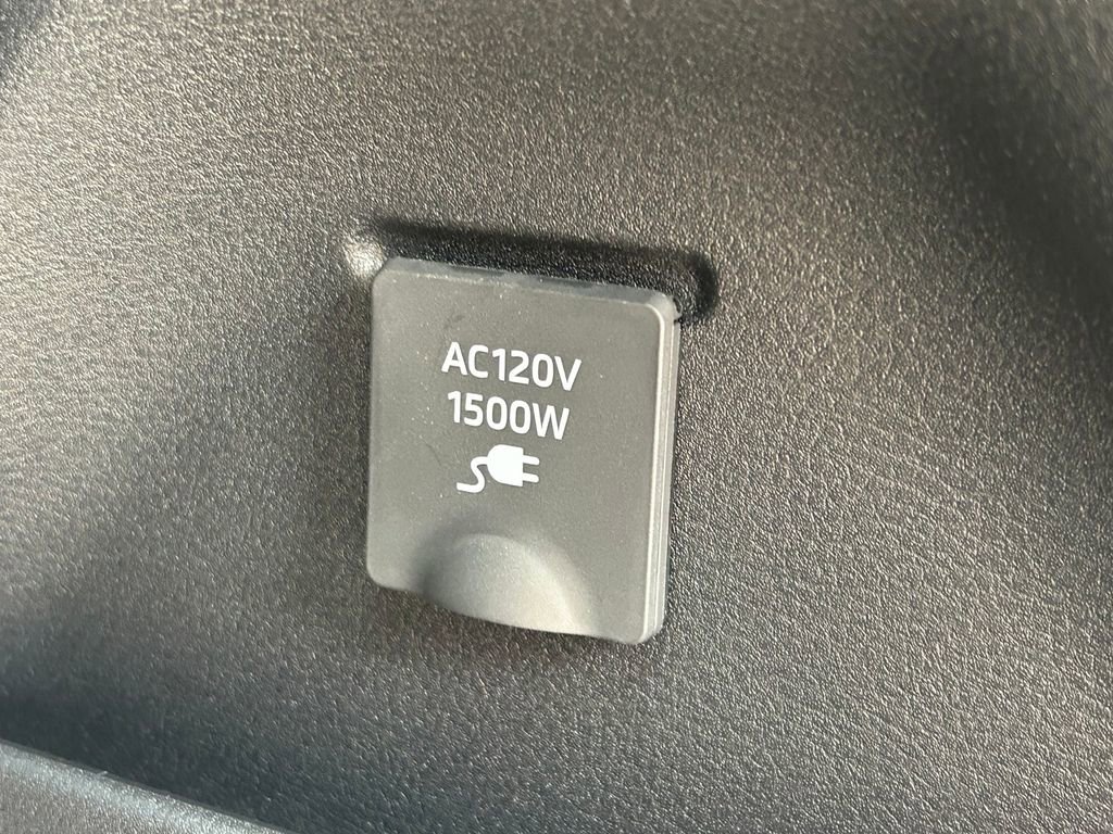 New 2026 Toyota Sienna Platinum image 16