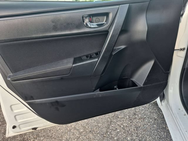 Used 2019 Toyota Corolla LE FWD image 14
