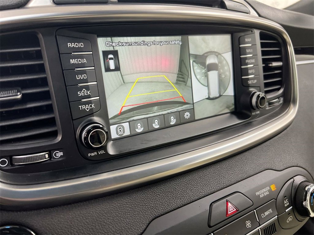 Used 2018 Kia Sorento SX image 15