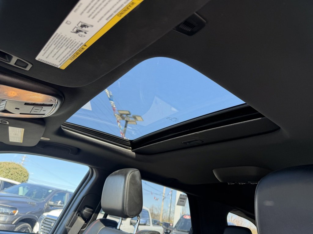 Used 2024 Dodge Durango GT image 29