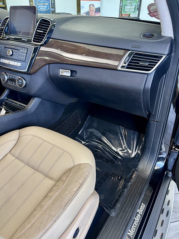 Used 2019 Mercedes-Benz GLS 450 4MATIC image 12