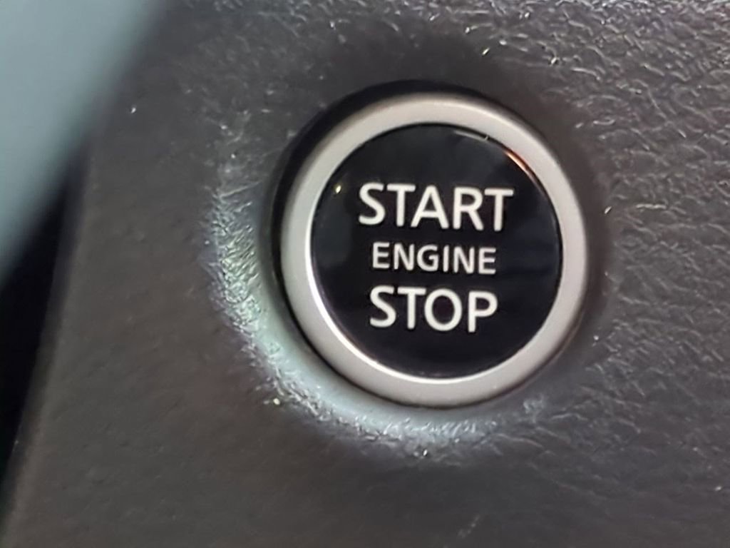 Certified 2024 Nissan Frontier PRO-4X w/ Off-Road Protection Package image 29