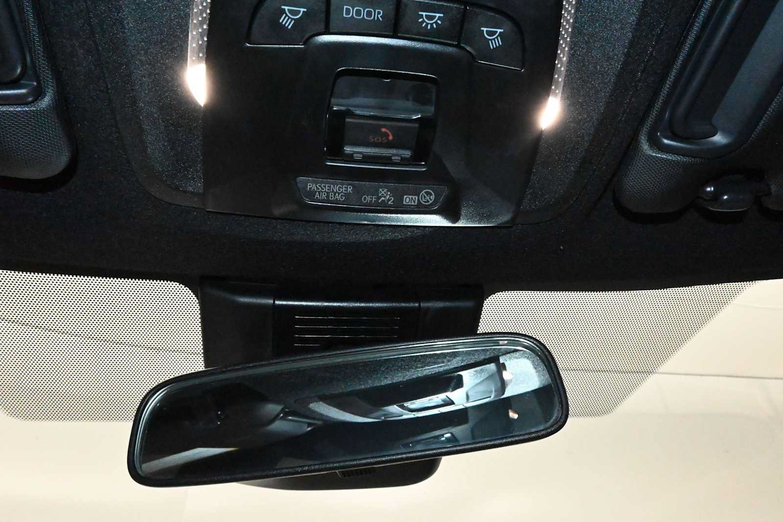 Used 2024 Toyota Corolla SE FWD image 18