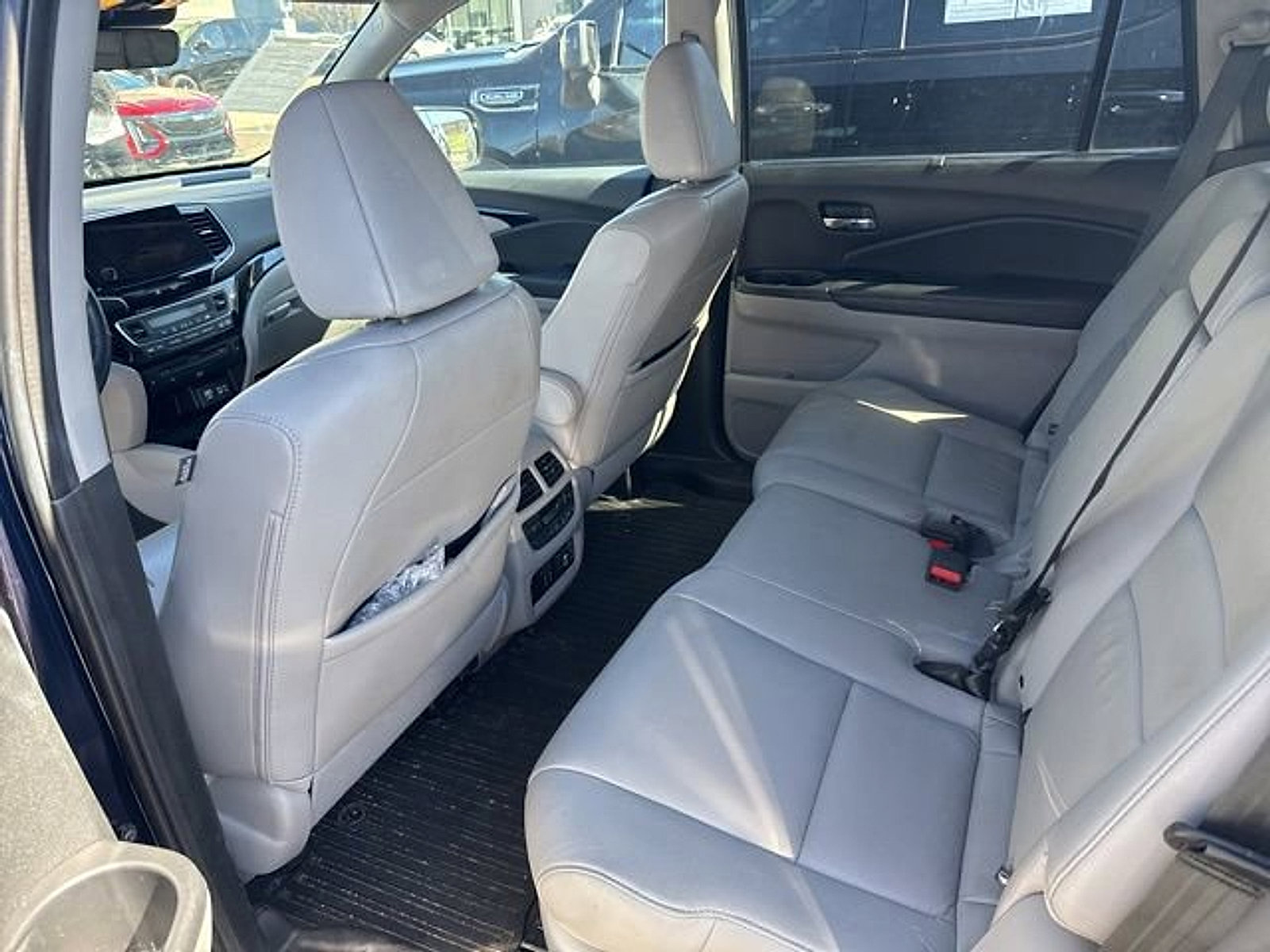 Used 2020 Honda Pilot Touring image 8