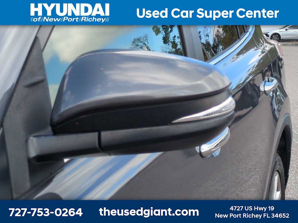Used 2016 Toyota RAV4 Limited FWD image 11