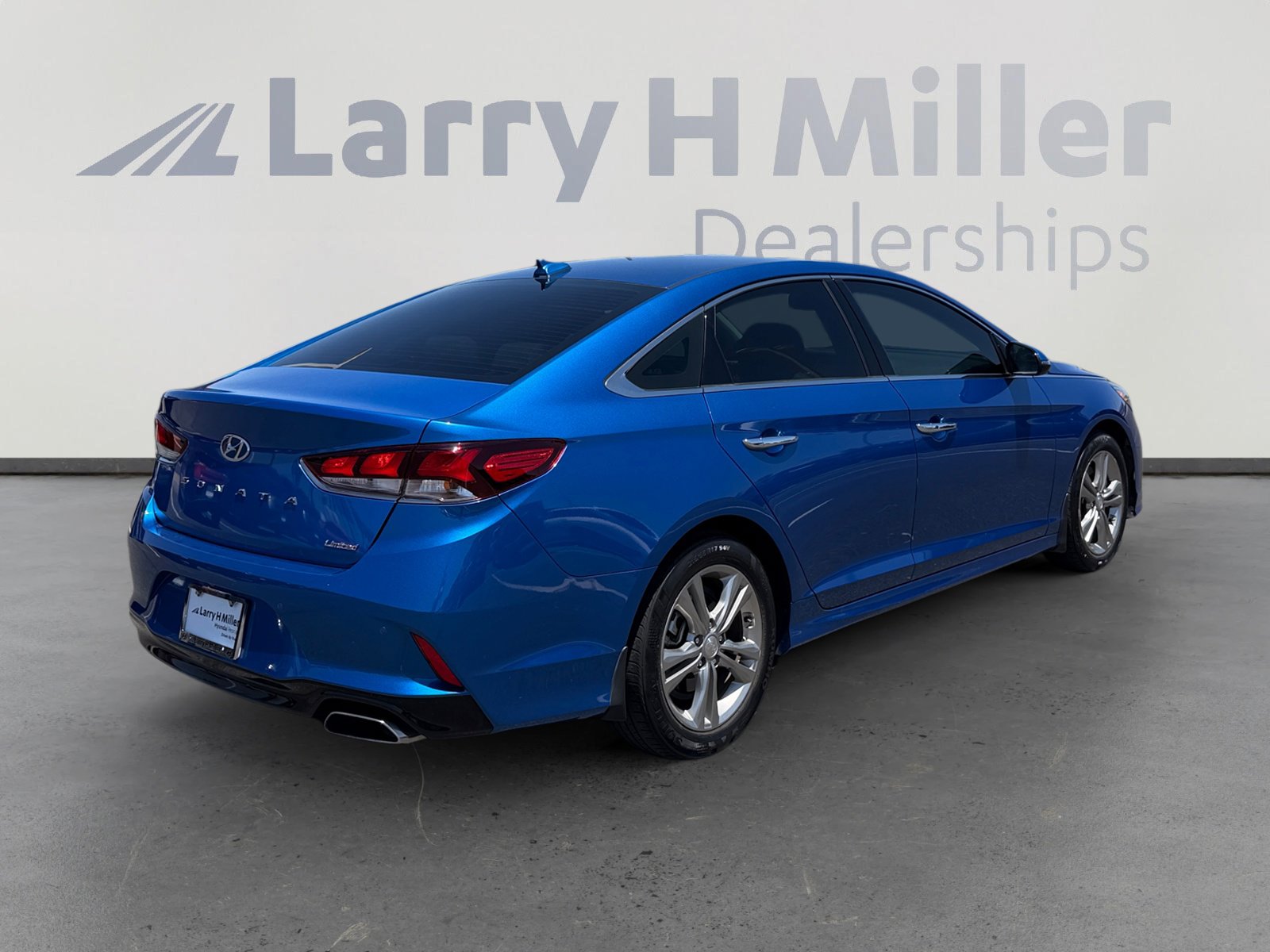 Used 2018 Hyundai Sonata Limited w/ Limited Ultimate Package 03 FWD image 5