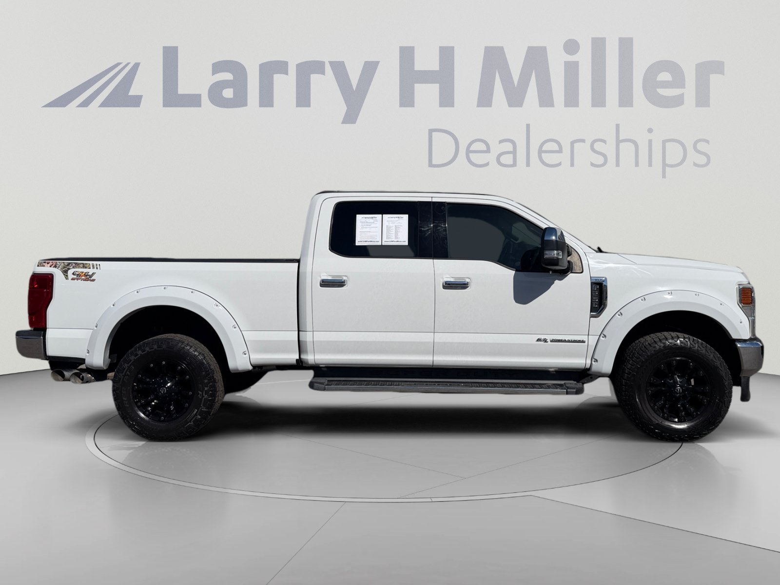 Used 2022 Ford F250 XLT w/ XLT Premium Package AWD/4WD image 6
