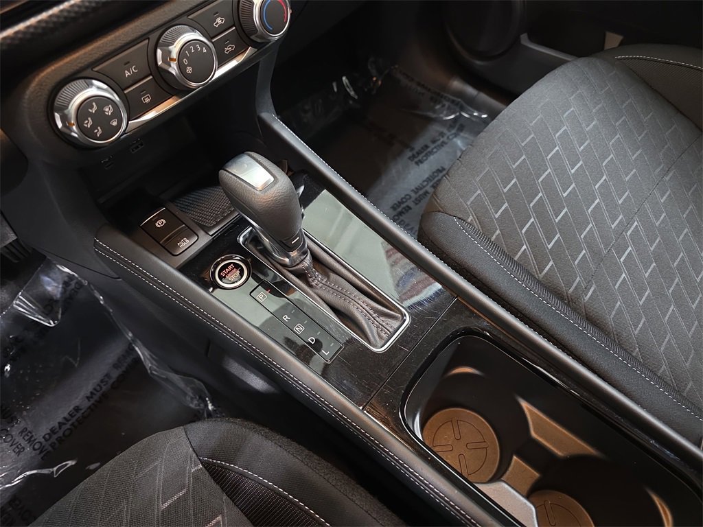 Used 2024 Nissan Kicks SV image 25