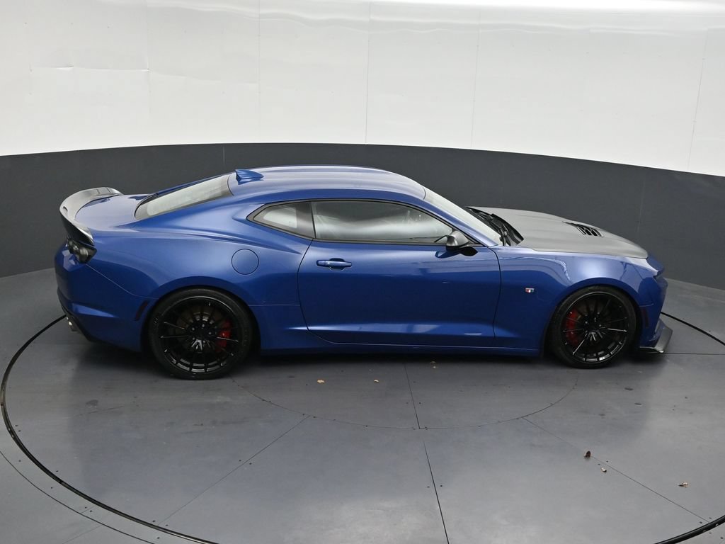 Used 2020 Chevrolet Camaro SS RWD image 20