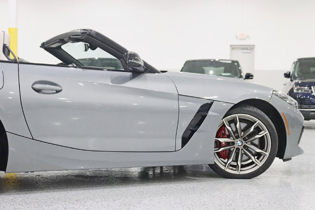 Used 2023 BMW Z4 M40i w/ Premium Package RWD image 12